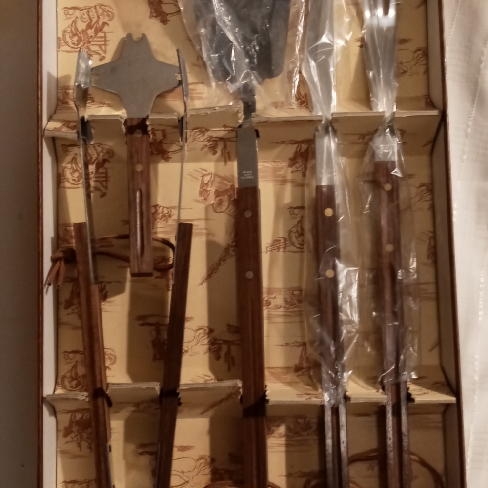 Vintage Grilling set